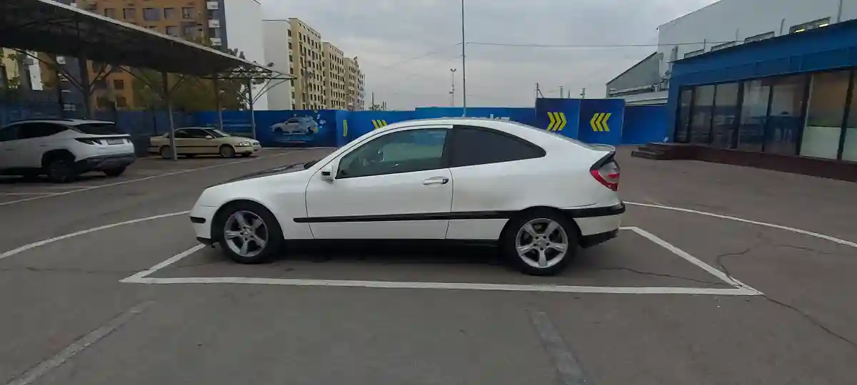 Mercedes-Benz C-Класс 2005 года за 4 000 000 тг. в Алматы