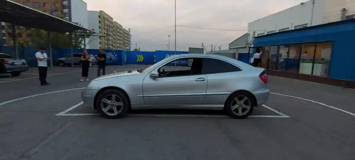 Mercedes-Benz CLK-Класс 2002 года за 2 500 000 тг. в Алматы