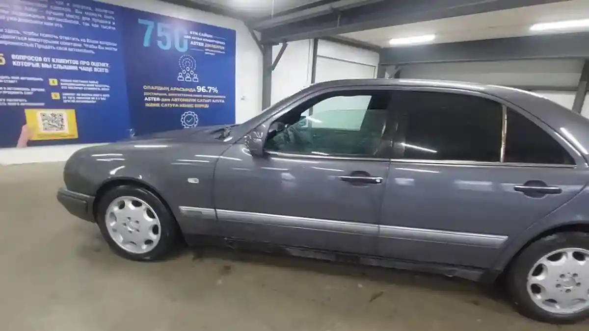 Mercedes-Benz E-Класс 1996 года за 1 700 000 тг. в Астана