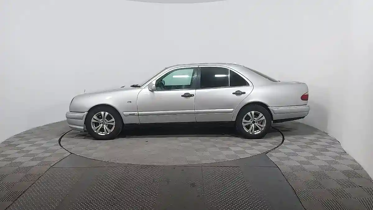 Mercedes-Benz E-Класс 1998 года за 1 490 000 тг. в Астана