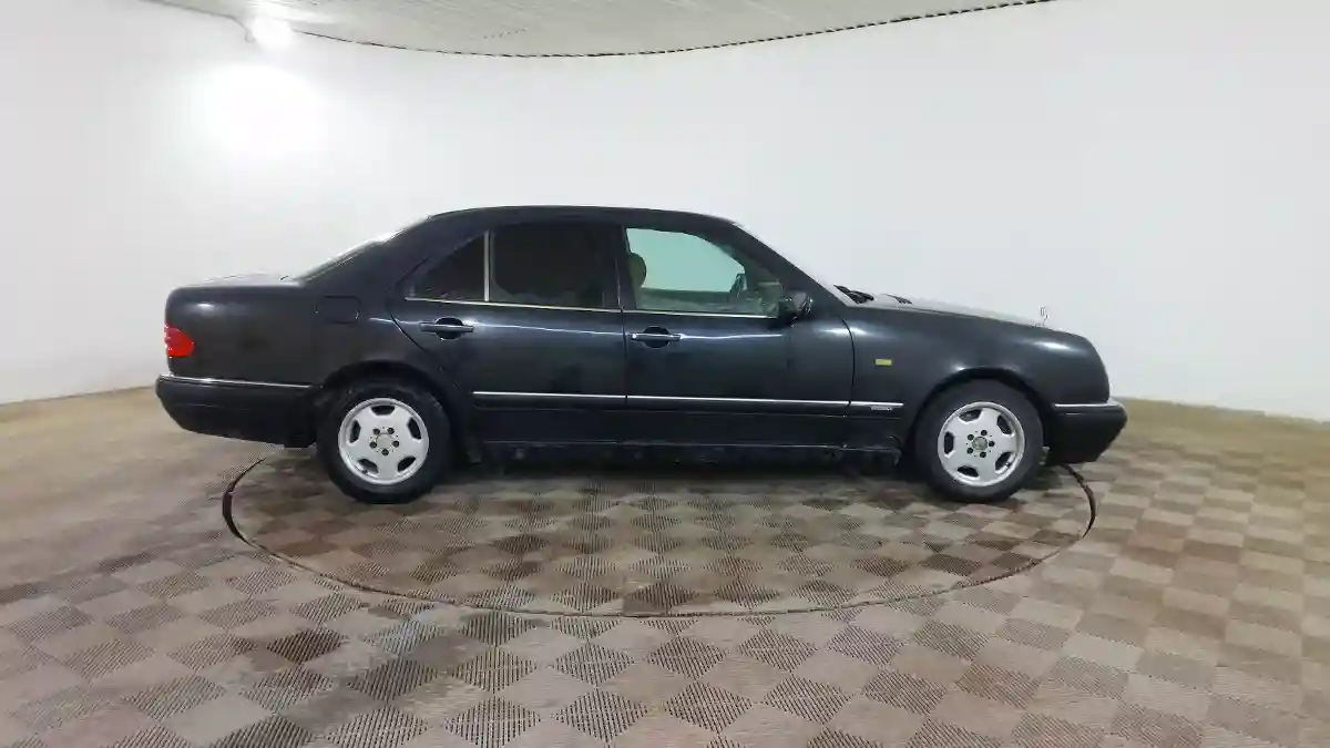 Mercedes-Benz E-Класс 1995 года за 1 990 000 тг. в Шымкент
