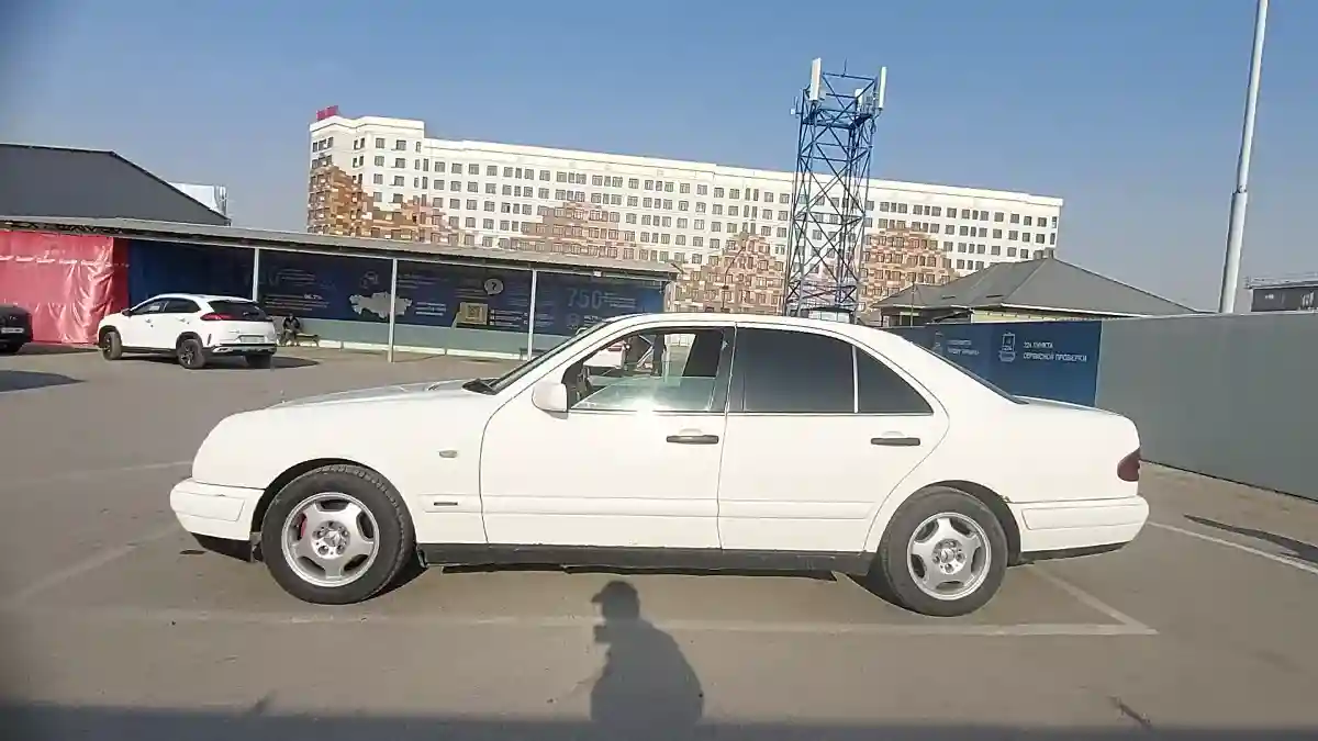 Mercedes-Benz E-Класс 1995 года за 2 000 000 тг. в Шымкент