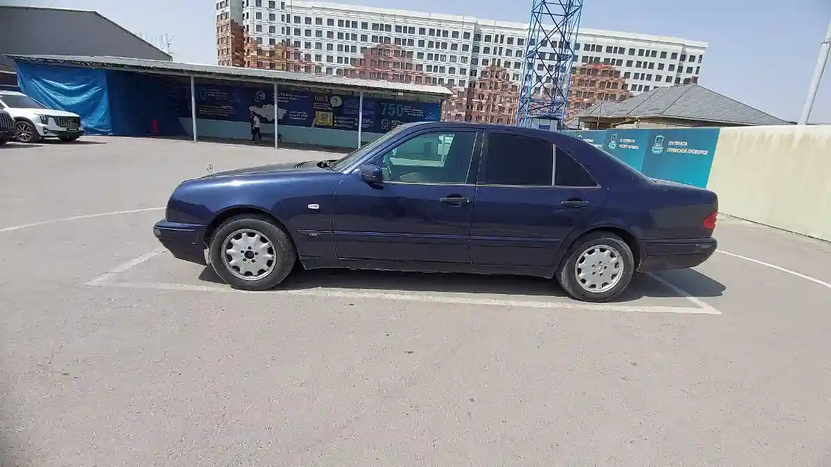 Mercedes-Benz E-Класс 1995 года за 2 000 000 тг. в Шымкент