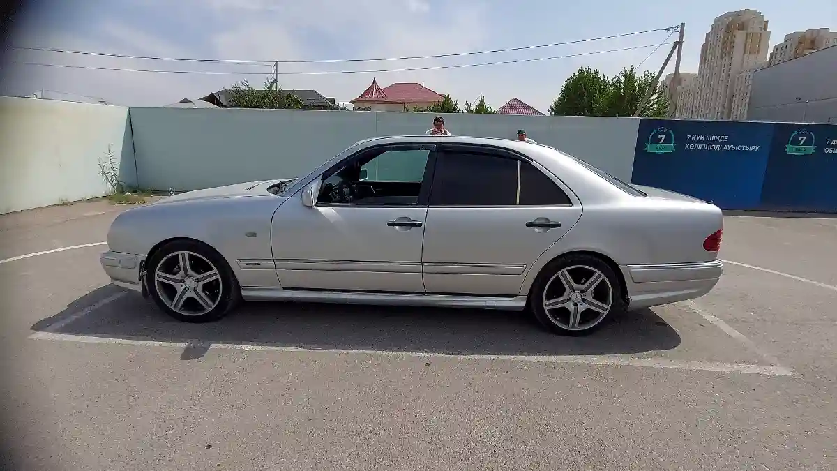 Mercedes-Benz E-Класс 1995 года за 2 000 000 тг. в Шымкент