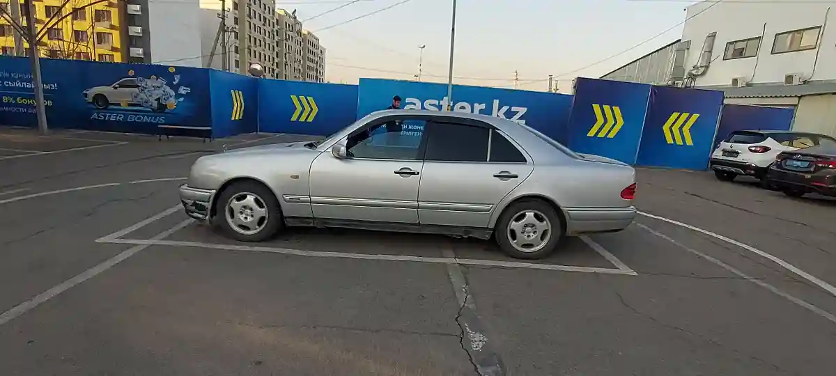 Mercedes-Benz E-Класс 1997 года за 2 800 000 тг. в Алматы