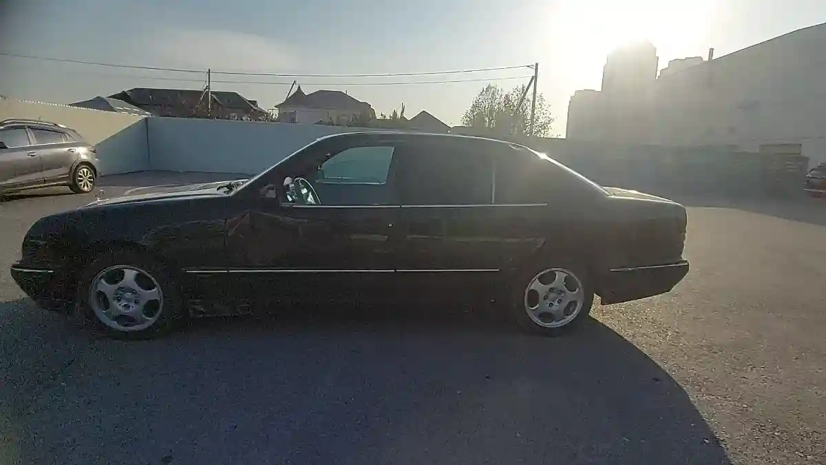 Mercedes-Benz E-Класс 2000 года за 2 500 000 тг. в Шымкент