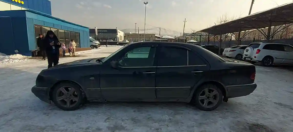 Mercedes-Benz E-Класс 1996 года за 2 500 000 тг. в Алматы