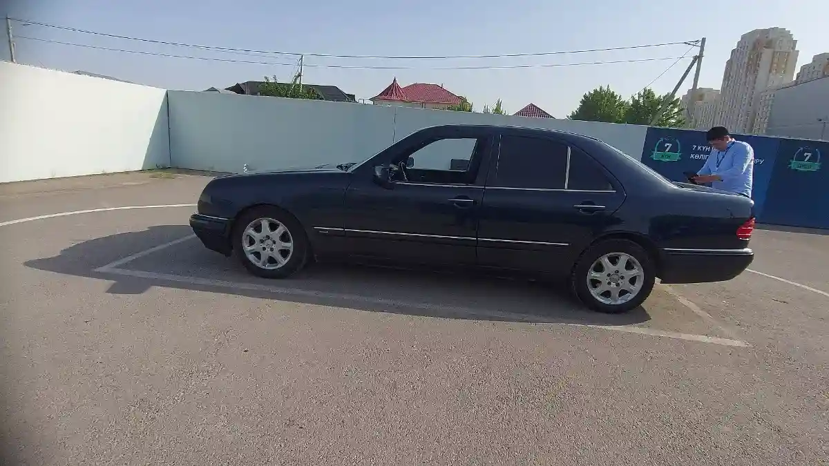 Mercedes-Benz E-Класс 1996 года за 2 500 000 тг. в Шымкент