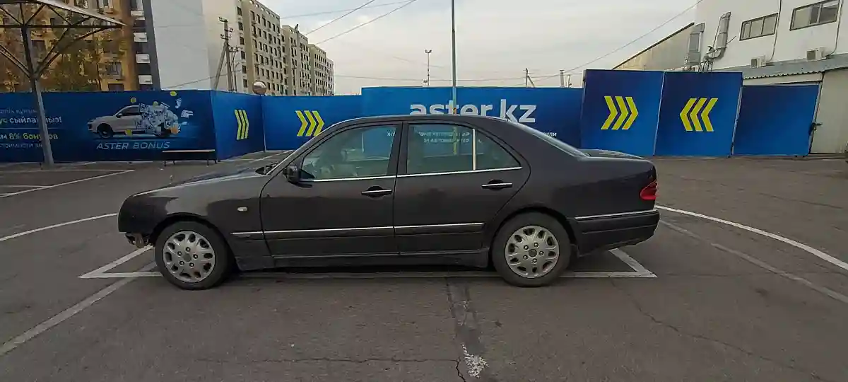 Mercedes-Benz E-Класс 1996 года за 2 500 000 тг. в Алматы