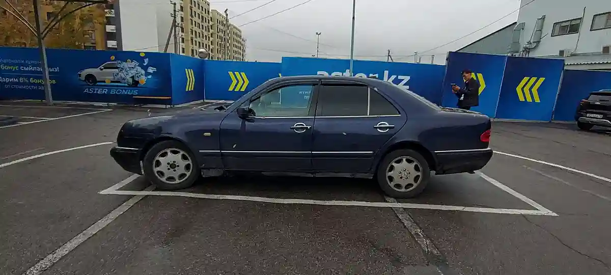 Mercedes-Benz E-Класс 1996 года за 2 500 000 тг. в Алматы