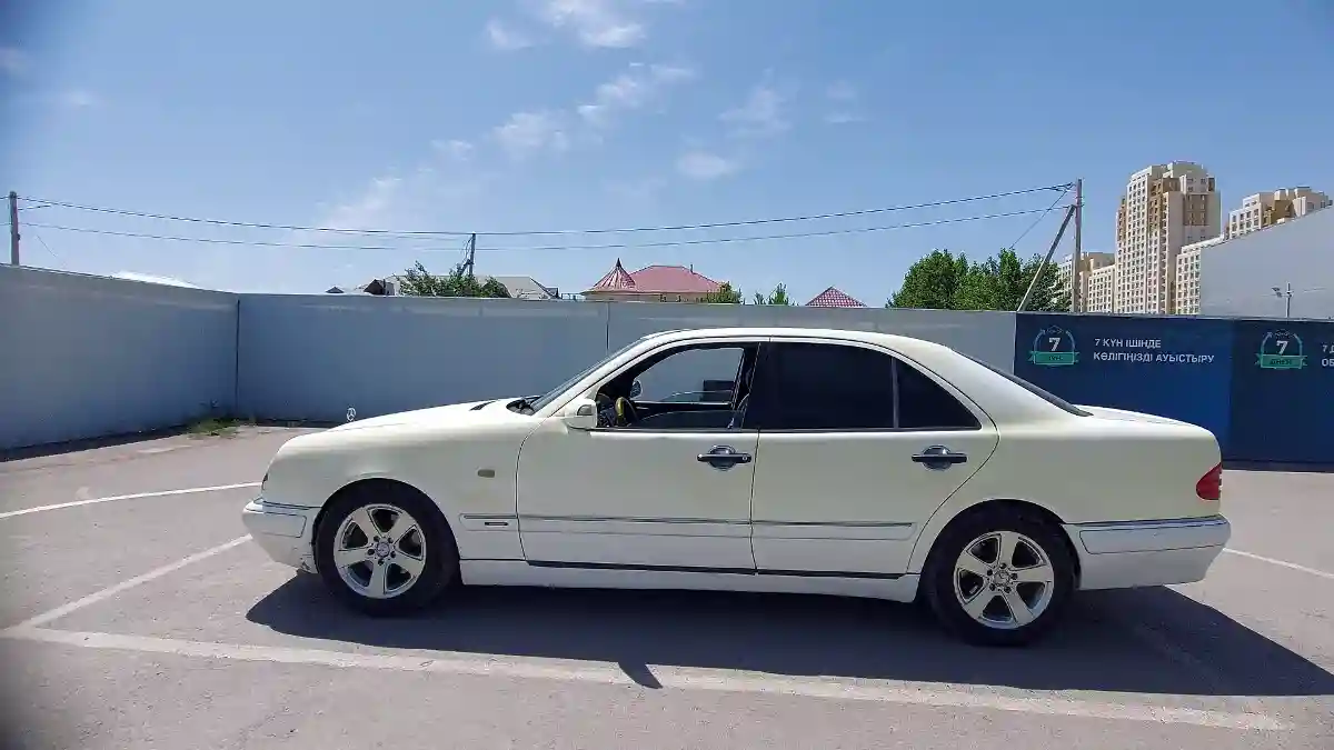 Mercedes-Benz E-Класс 1995 года за 2 000 000 тг. в Шымкент