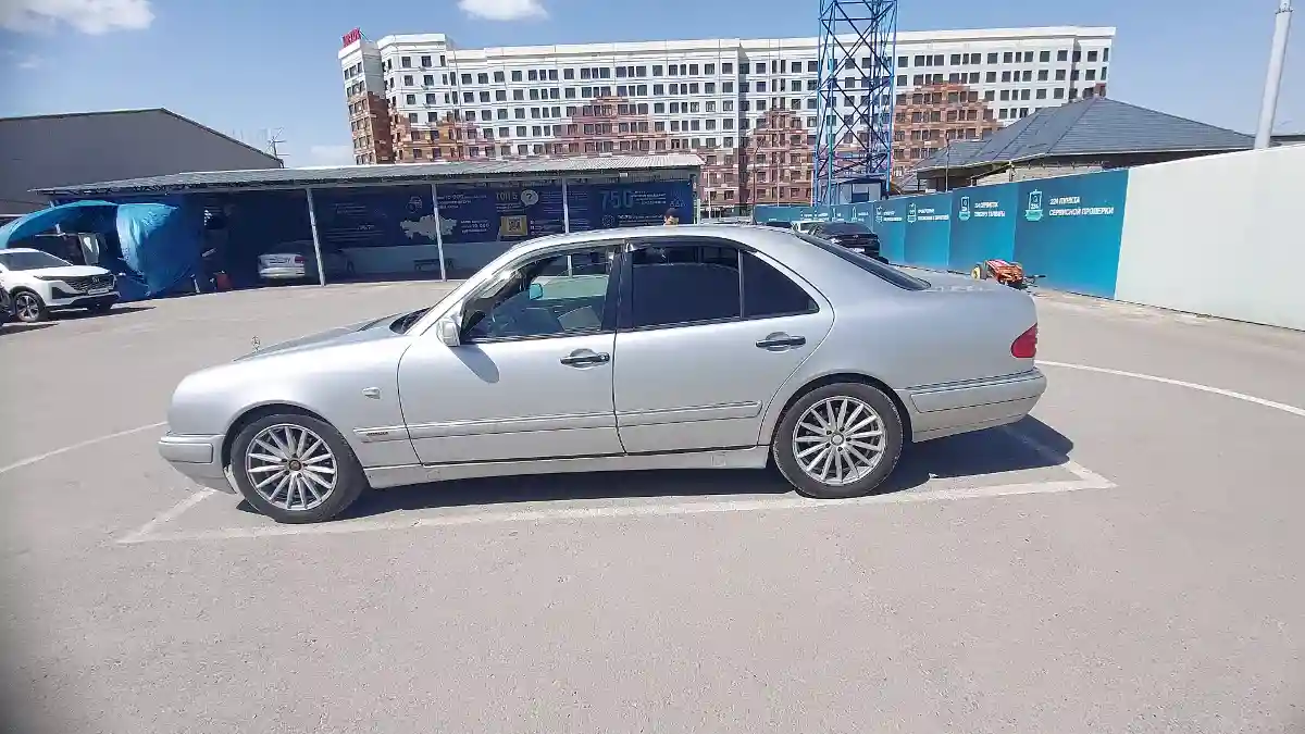 Mercedes-Benz E-Класс 1998 года за 3 000 000 тг. в Шымкент