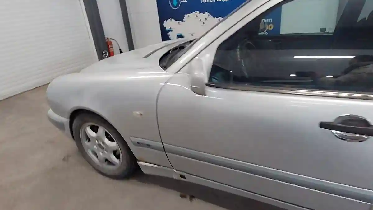 Mercedes-Benz E-Класс 1998 года за 3 500 000 тг. в Астана