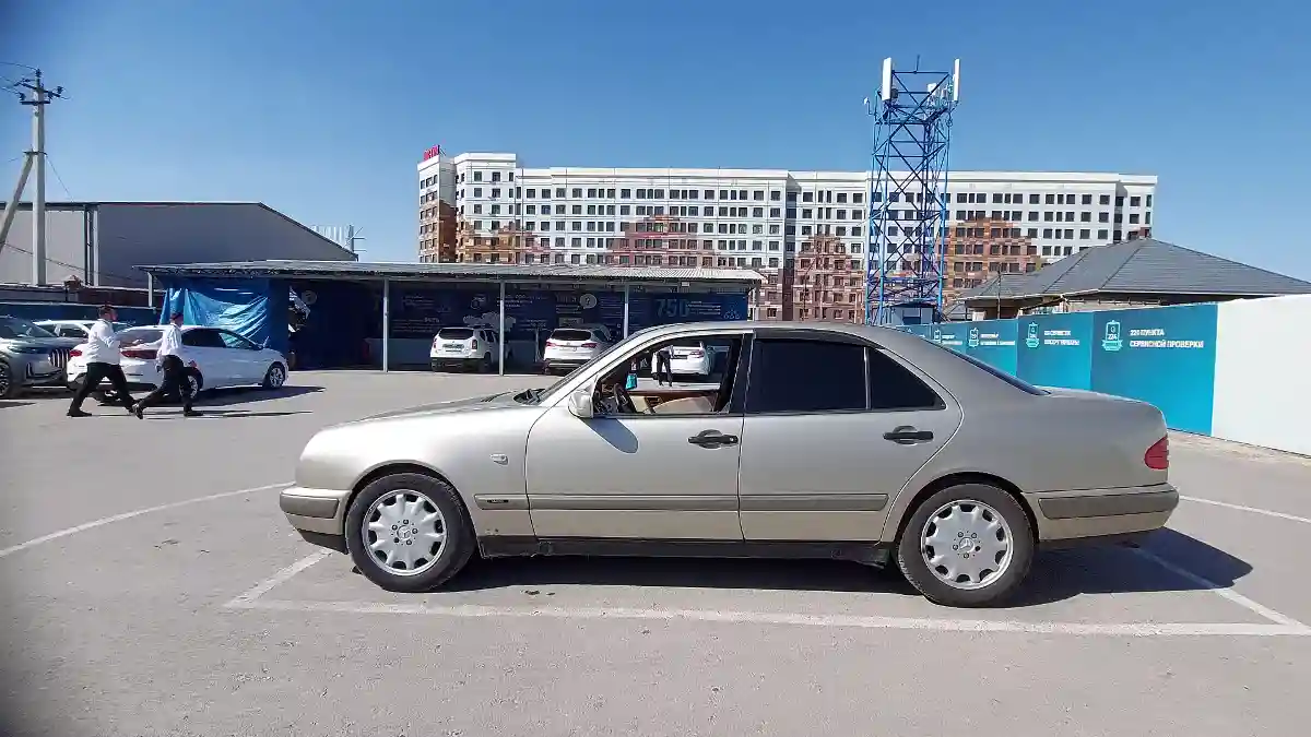 Mercedes-Benz E-Класс 1997 года за 3 000 000 тг. в Шымкент