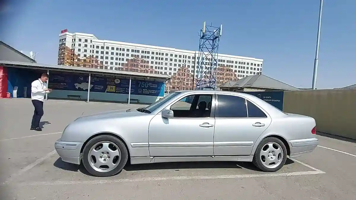 Mercedes-Benz E-Класс 2000 года за 3 000 000 тг. в Шымкент