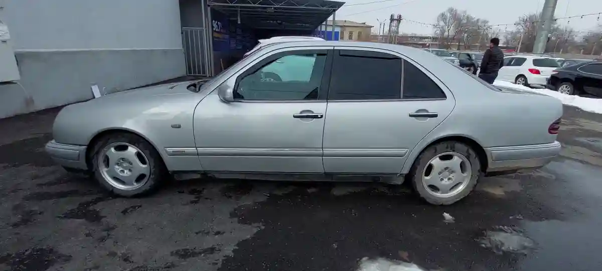 Mercedes-Benz E-Класс 2000 года за 4 500 000 тг. в Тараз