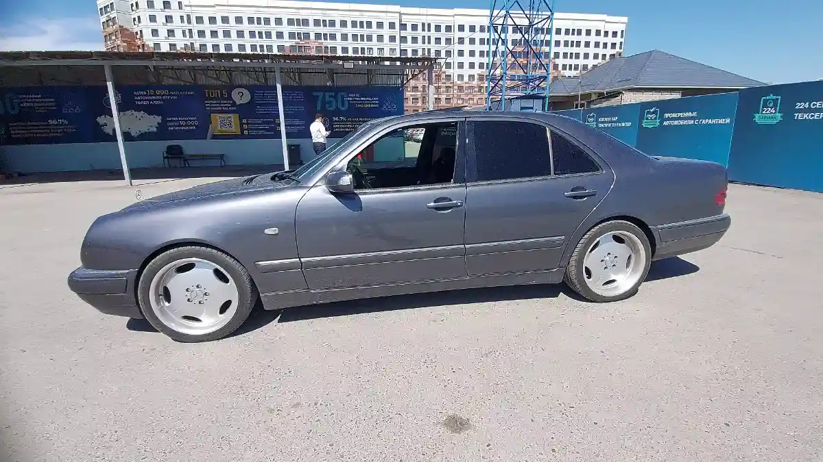Mercedes-Benz E-Класс 1998 года за 4 000 000 тг. в Шымкент