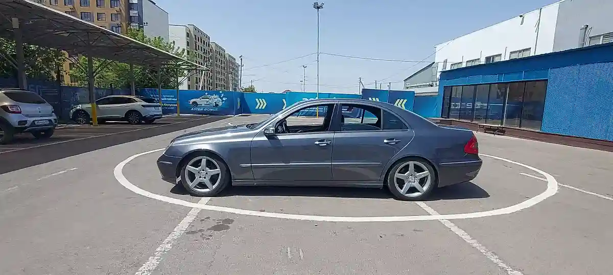 Mercedes-Benz E-Класс 2005 года за 5 000 000 тг. в Алматы