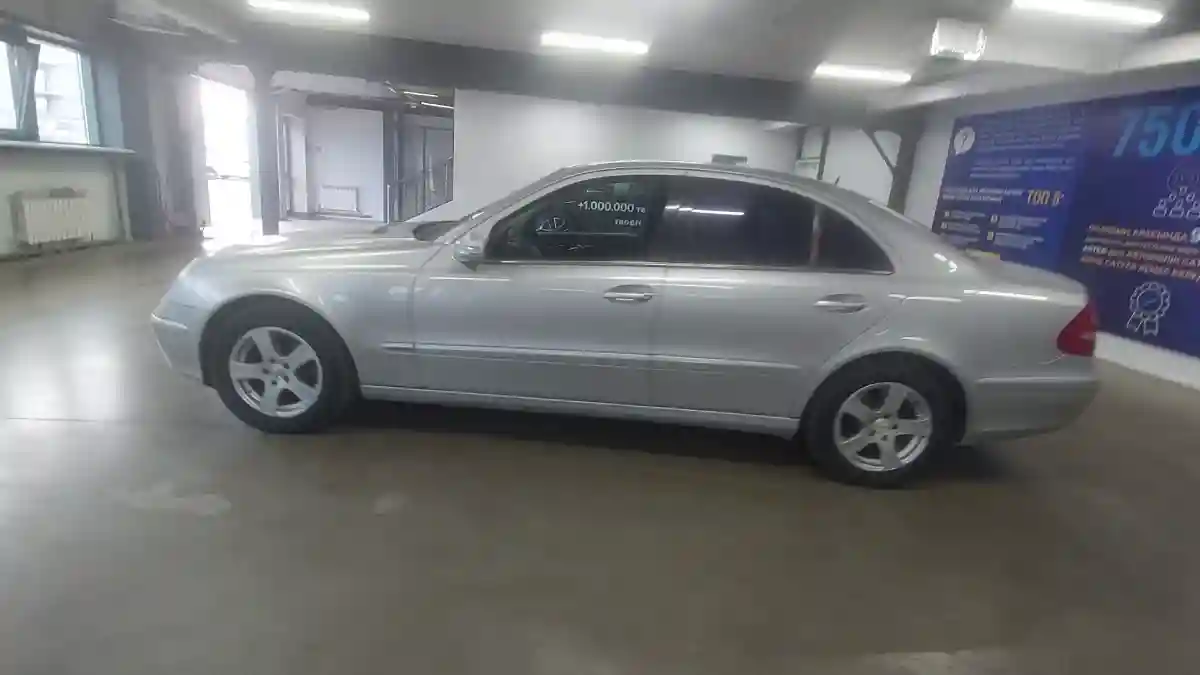 Mercedes-Benz E-Класс 2004 года за 5 500 000 тг. в Астана