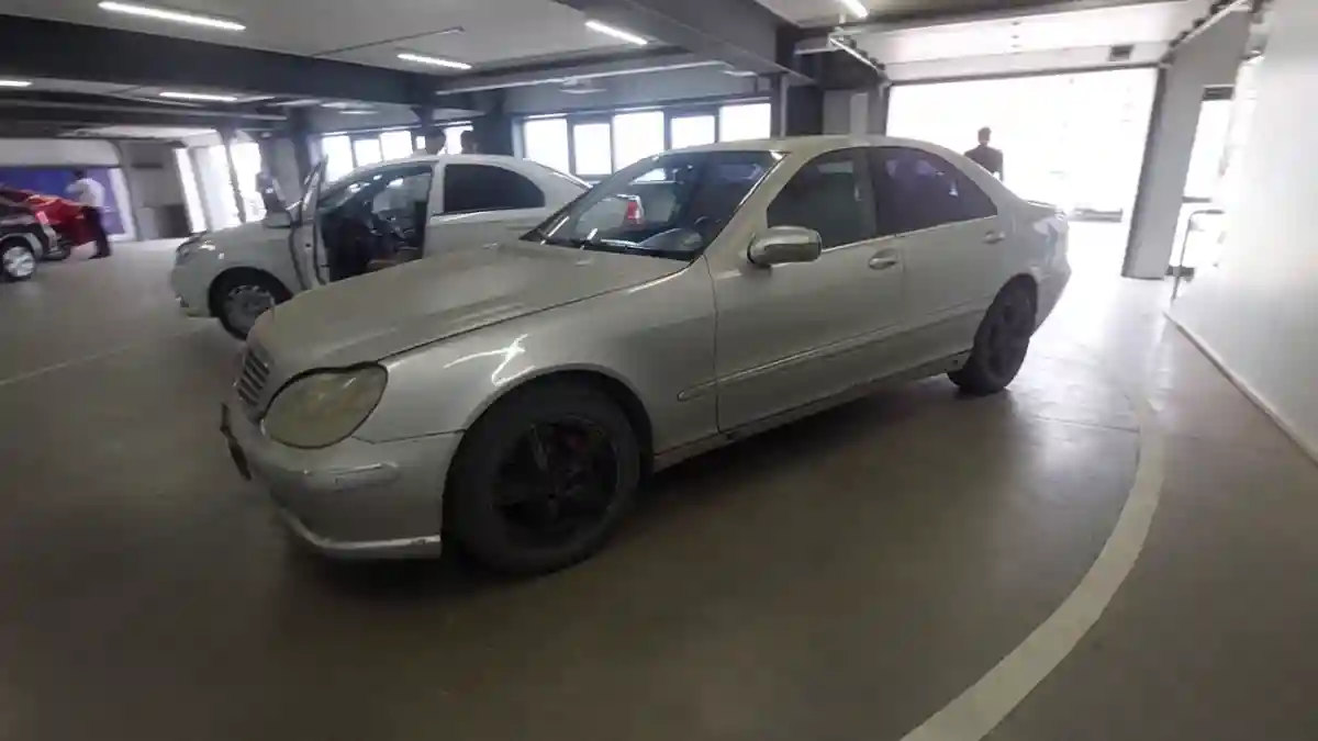 Mercedes-Benz S-Класс 2000 года за 2 000 000 тг. в Астана