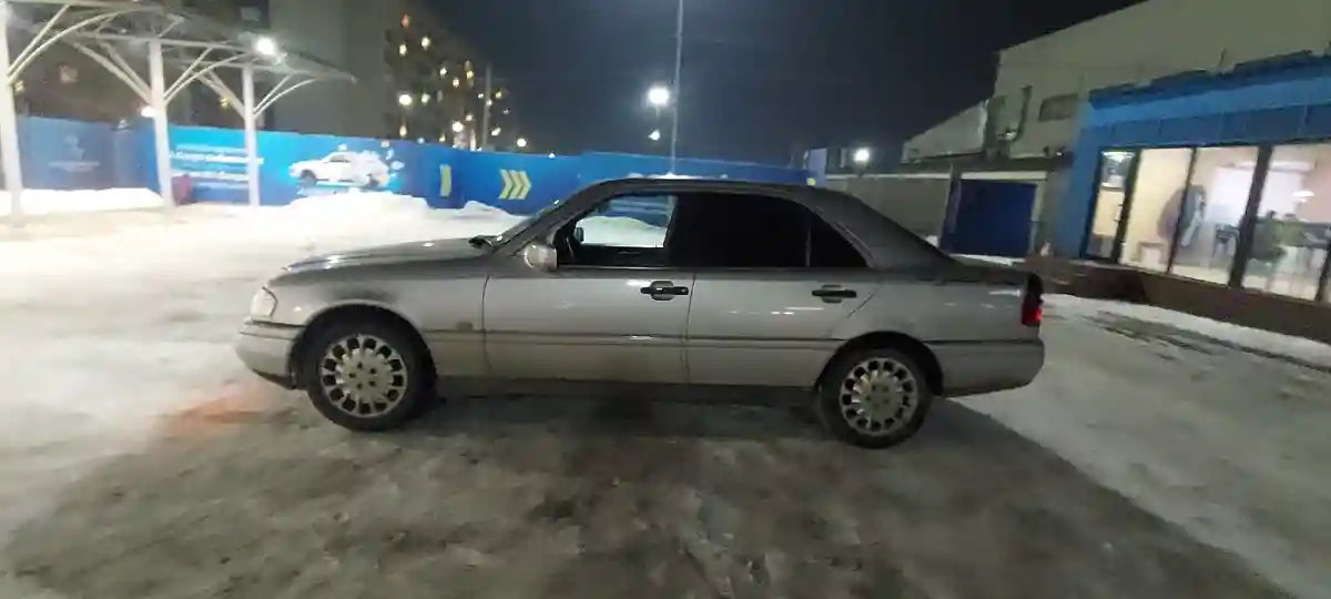 Mercedes-Benz C-Класс 1995 года за 2 500 000 тг. в Алматы