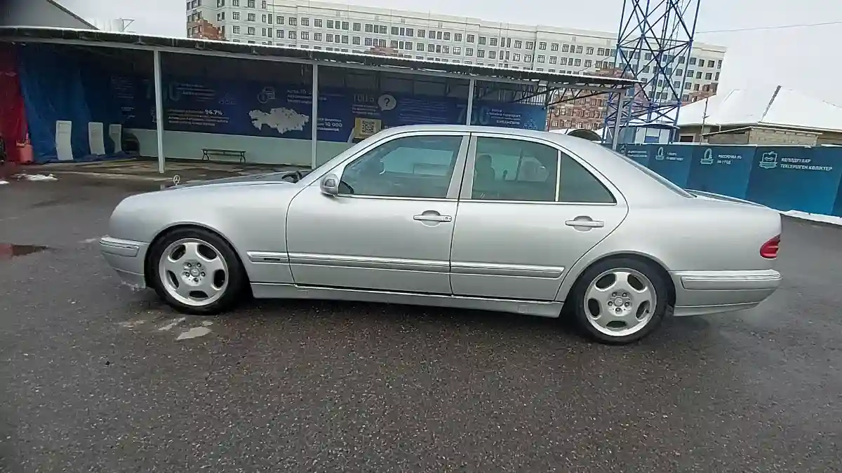 Mercedes-Benz E-Класс 2001 года за 5 000 000 тг. в Шымкент
