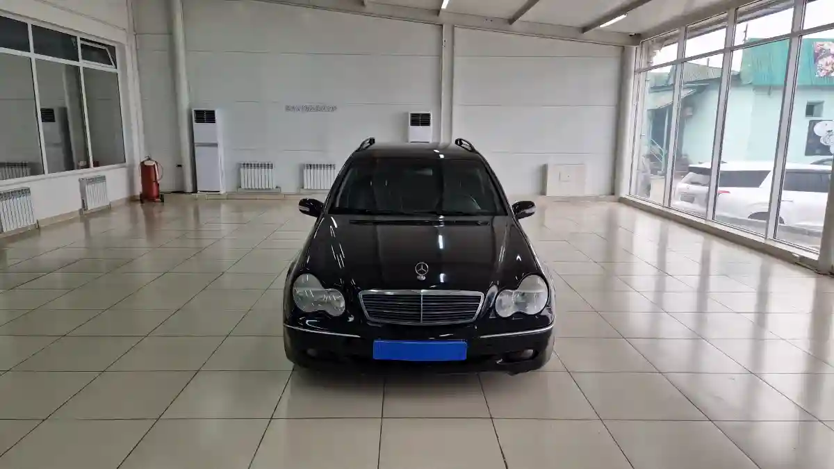 Mercedes-Benz C-Класс 2003 года за 2 490 000 тг. в Талдыкорган