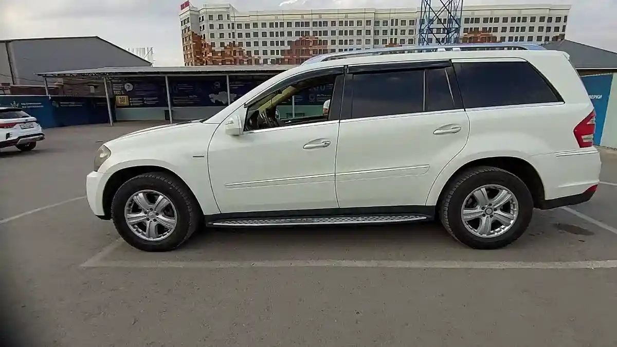 Mercedes-Benz GL-Класс 2010 года за 9 000 000 тг. в Шымкент