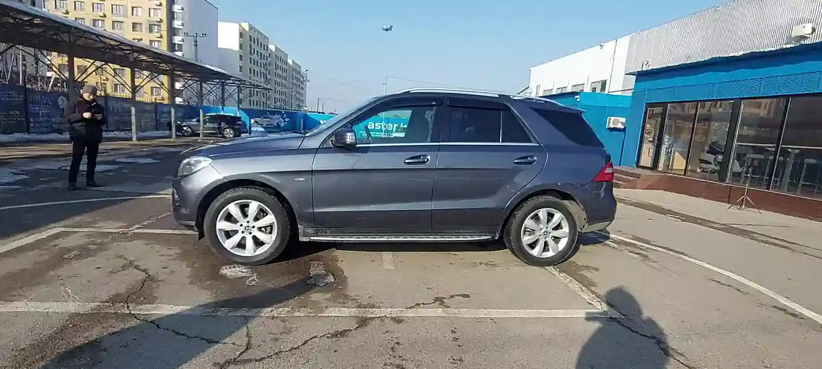 Mercedes-Benz M-Класс 2012 года за 10 000 000 тг. в Алматы