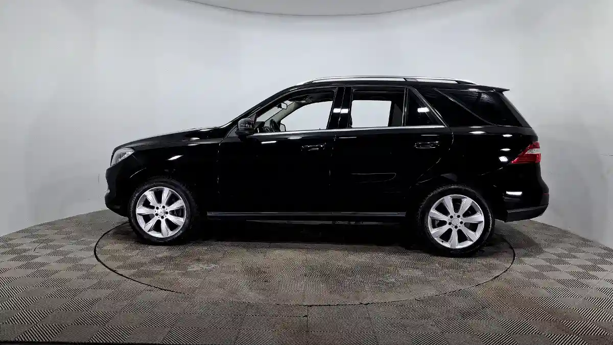 Mercedes-Benz M-Класс 2013 года за 11 990 000 тг. в Астана