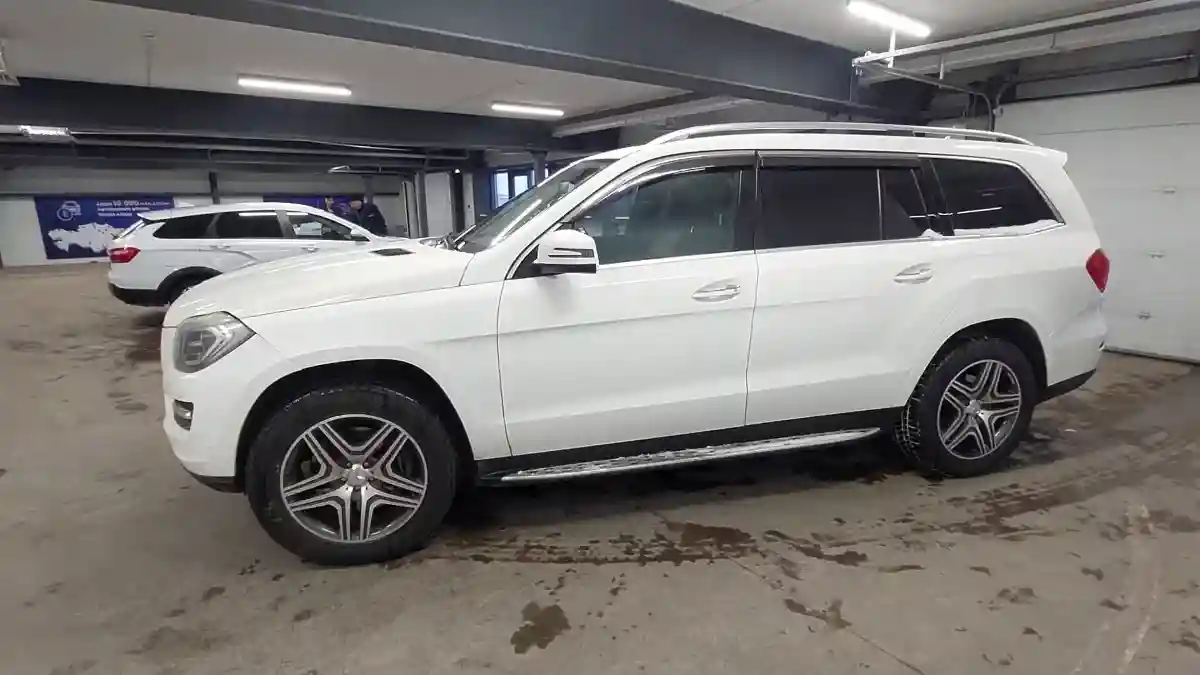 Mercedes-Benz GL-Класс 2014 года за 16 000 000 тг. в Астана