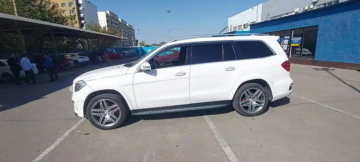 Mercedes-Benz GL-Класс 2014 года за 16 500 000 тг. в Алматы