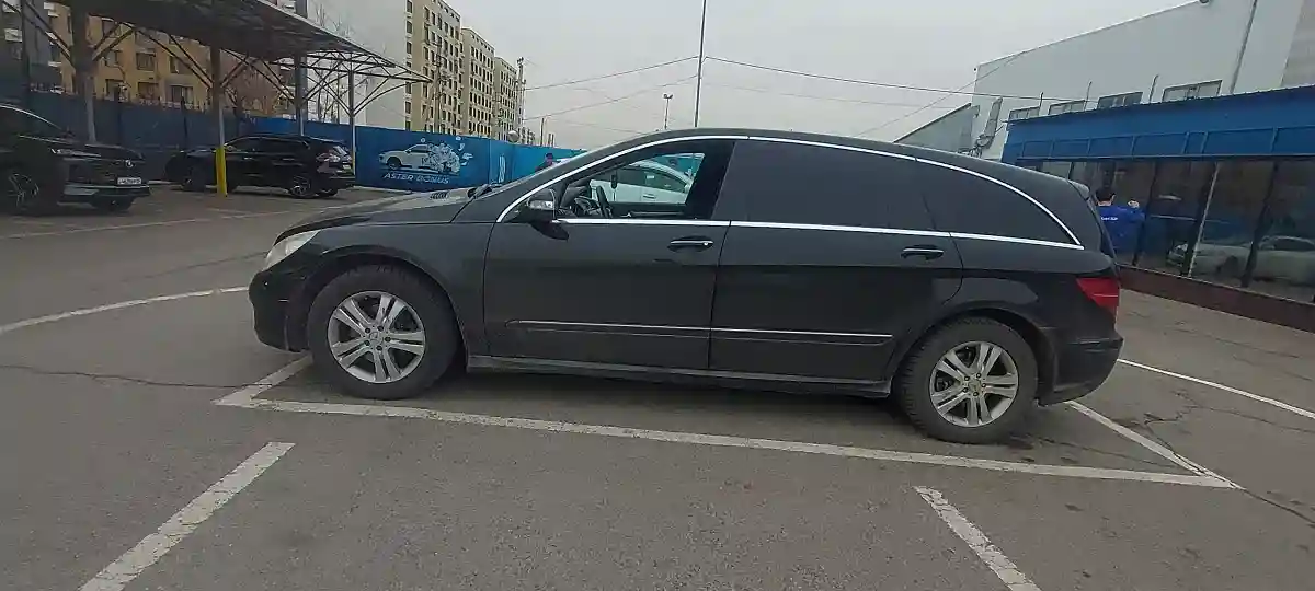 Mercedes-Benz R-Класс 2007 года за 4 000 000 тг. в Алматы