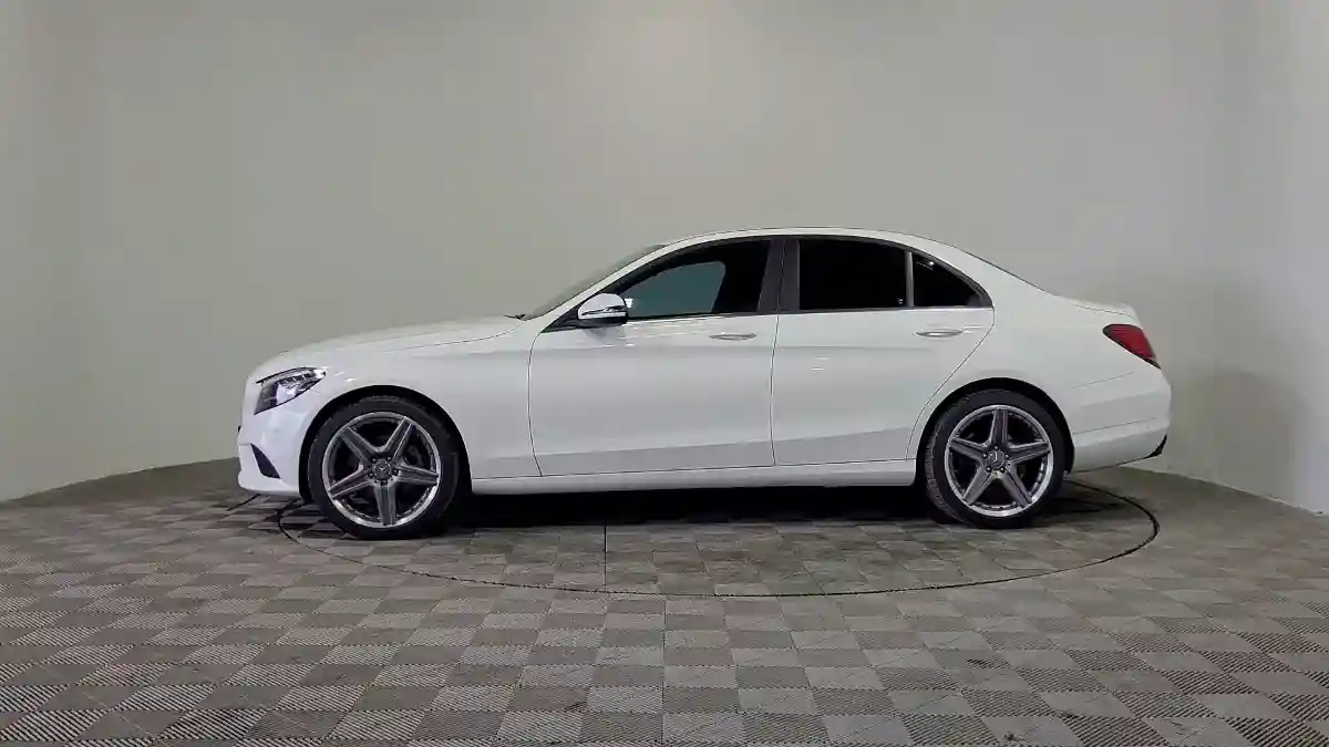 Mercedes-Benz C-Класс 2018 года за 12 900 000 тг. в Алматы
