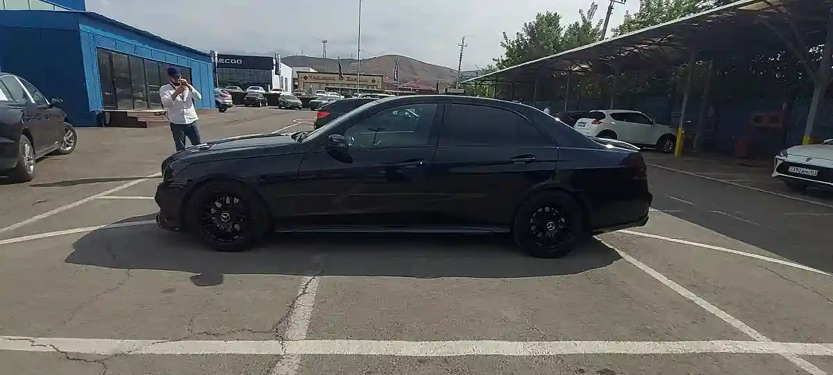 Mercedes-Benz E-Класс 2015 года за 11 000 000 тг. в Алматы