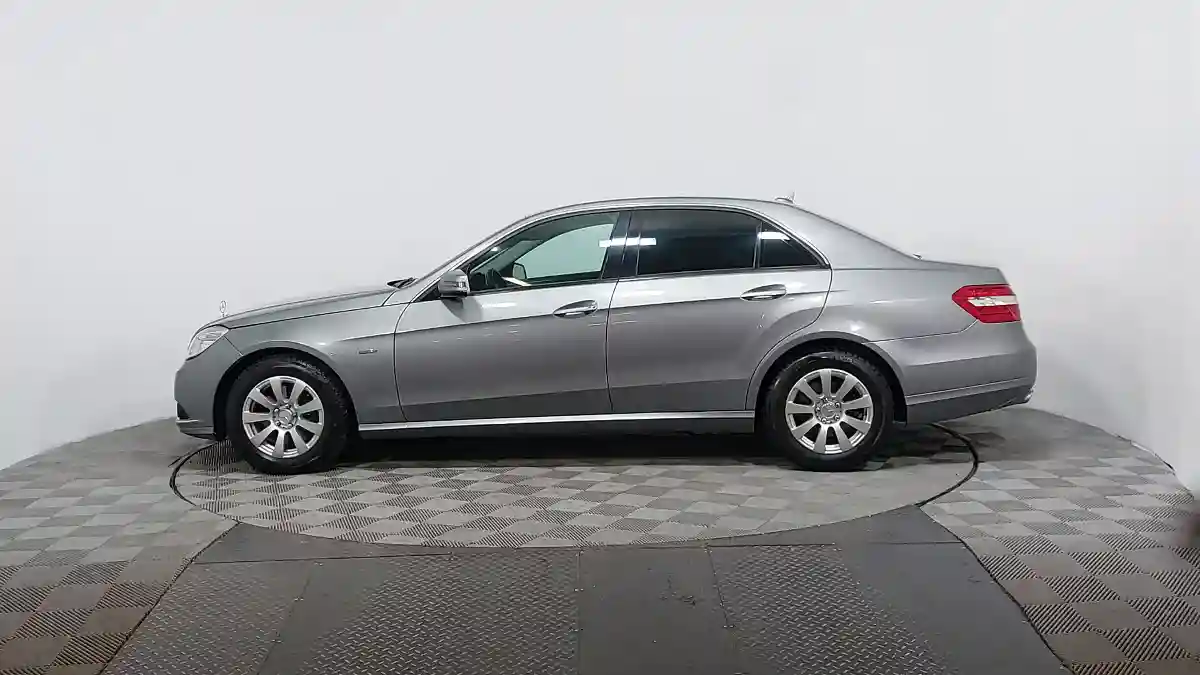 Mercedes-Benz E-Класс 2009 года за 7 000 000 тг. в Астана