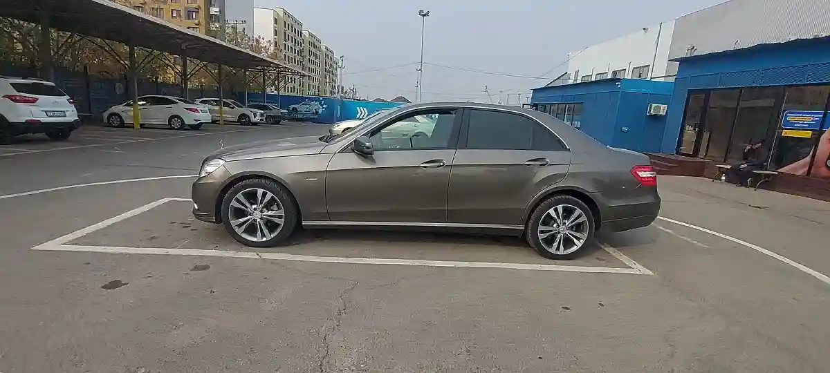 Mercedes-Benz E-Класс 2009 года за 6 500 000 тг. в Алматы