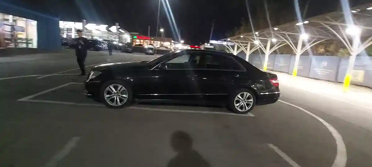 Mercedes-Benz E-Класс 2010 года за 4 500 000 тг. в Алматы