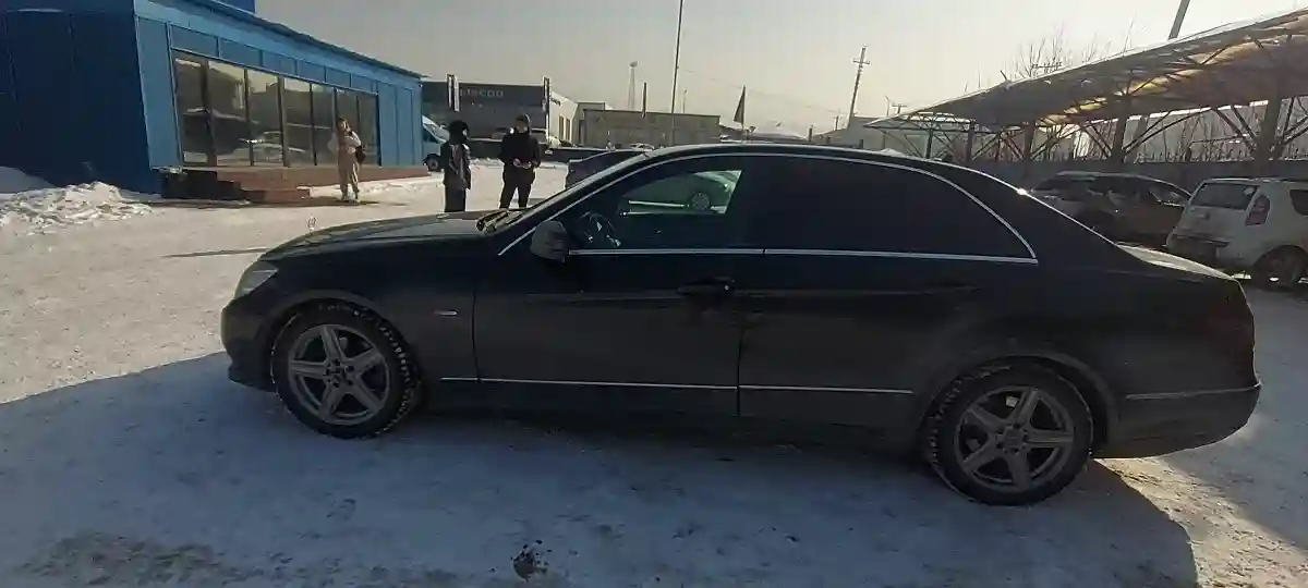 Mercedes-Benz E-Класс 2010 года за 7 500 000 тг. в Алматы