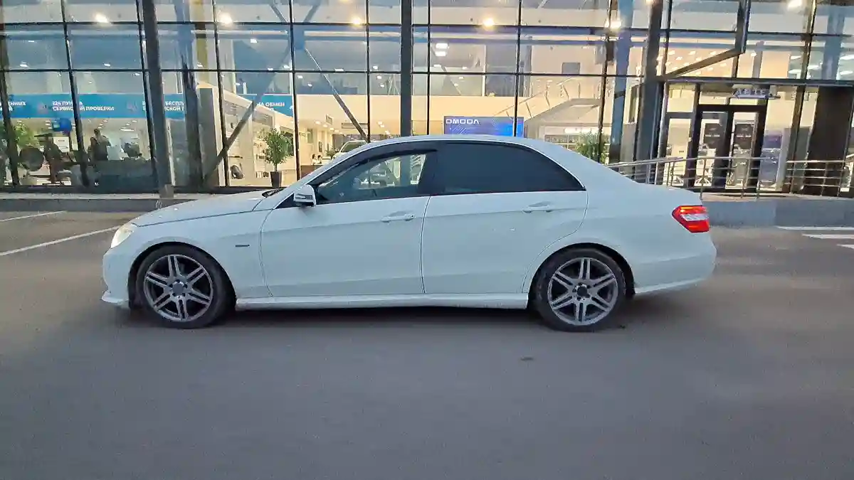 Mercedes-Benz E-Класс 2012 года за 7 500 000 тг. в Астана
