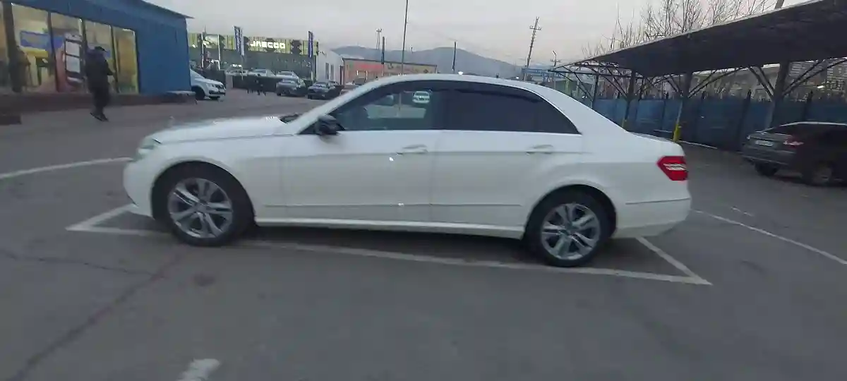 Mercedes-Benz E-Класс 2011 года за 7 500 000 тг. в Алматы