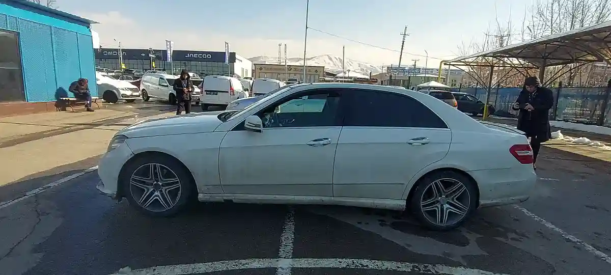 Mercedes-Benz E-Класс 2010 года за 3 000 000 тг. в Алматы