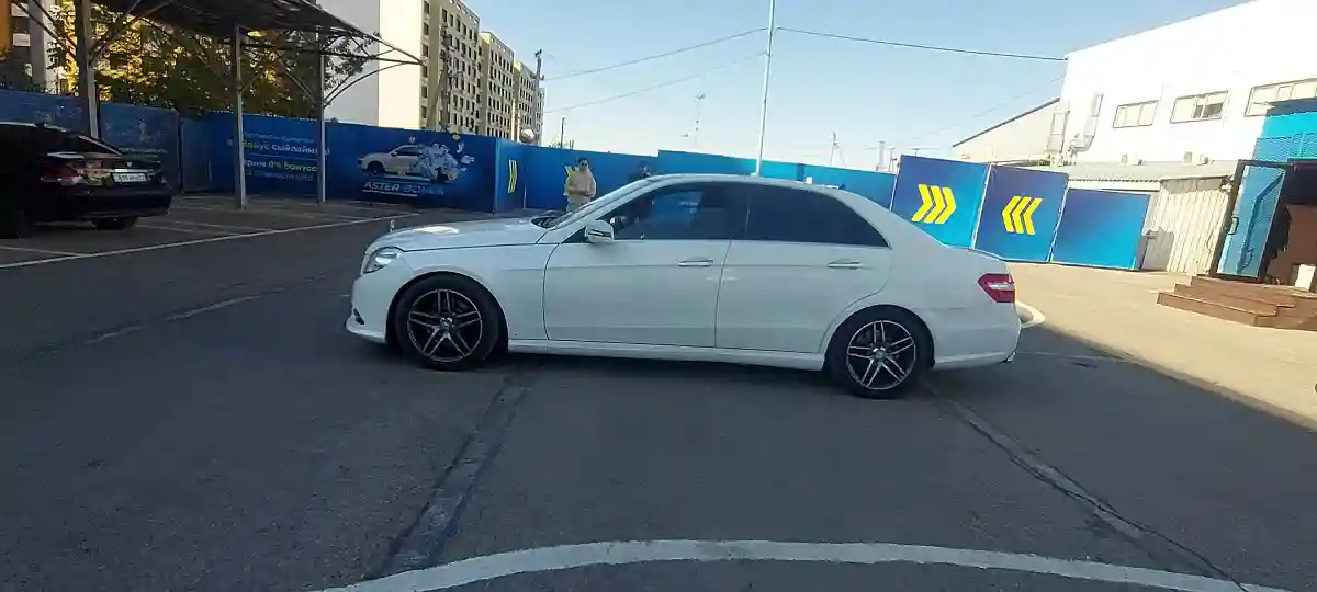 Mercedes-Benz E-Класс 2011 года за 7 500 000 тг. в Алматы