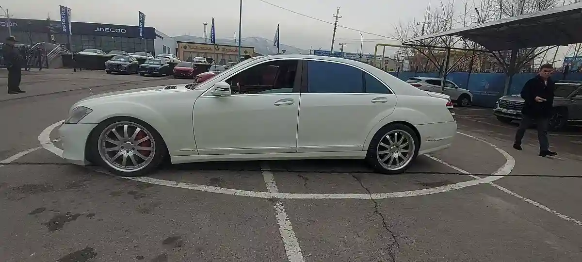 Mercedes-Benz S-Класс 2006 года за 8 000 000 тг. в Алматы