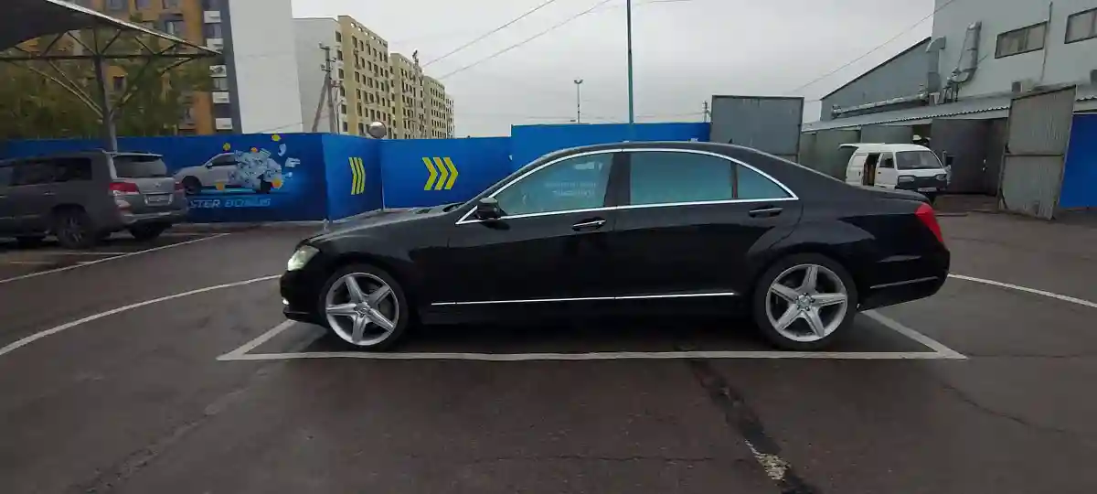 Mercedes-Benz S-Класс 2007 года за 6 000 000 тг. в Алматы