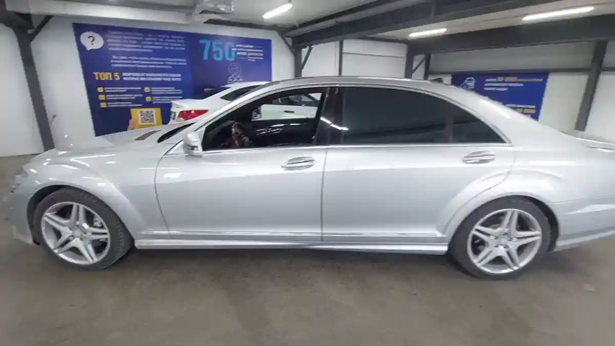 Mercedes-Benz S-Класс 2010 года за 11 500 000 тг. в Астана