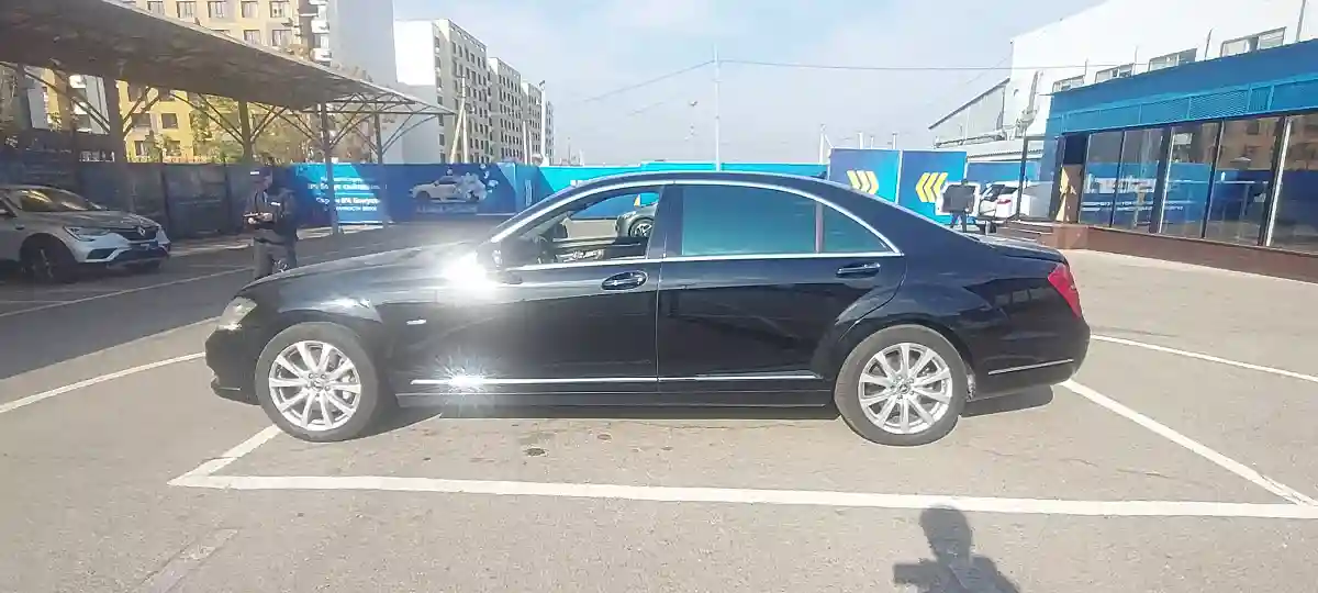 Mercedes-Benz S-Класс 2011 года за 11 000 000 тг. в Алматы