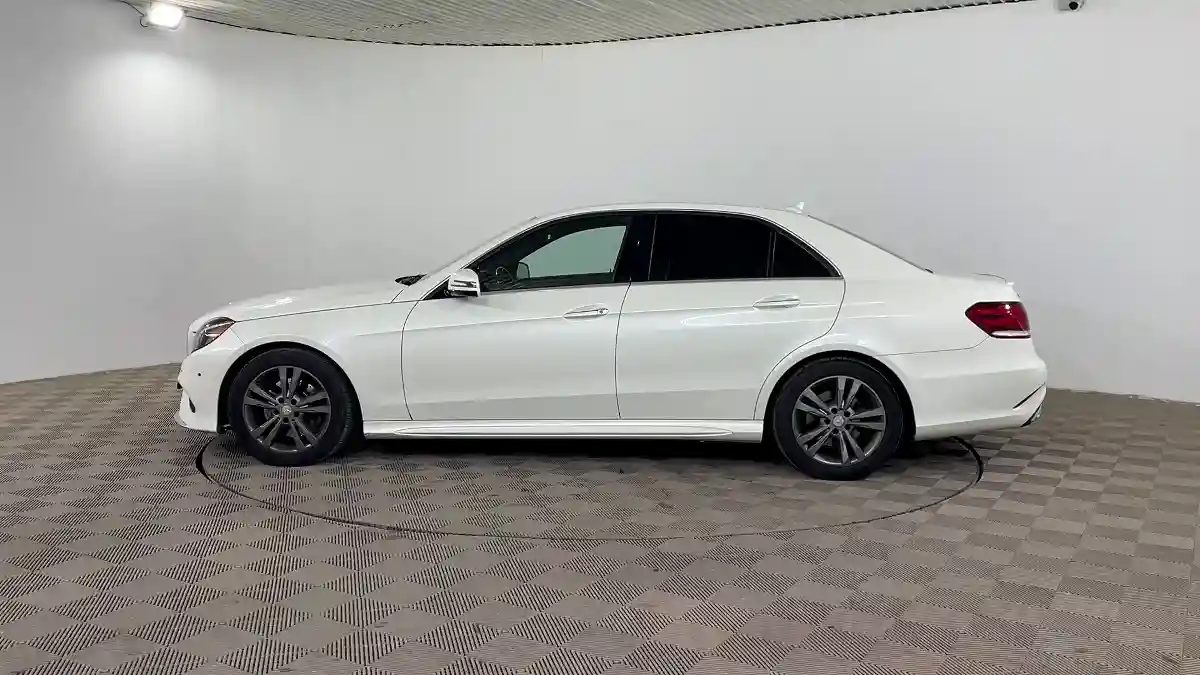 Mercedes-Benz E-Класс 2014 года за 12 790 000 тг. в Шымкент