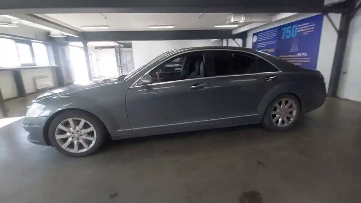 Mercedes-Benz S-Класс 2007 года за 5 500 000 тг. в Астана