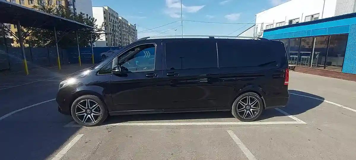Mercedes-Benz V-Класс 2019 года за 31 000 000 тг. в Алматы
